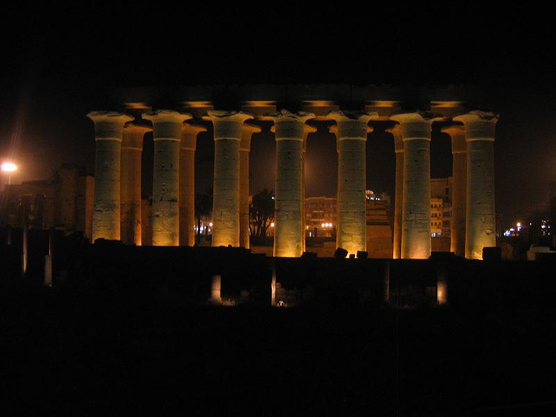Espectáculo -de-sonido-y-luz-en-El-Templo-de-Karnak